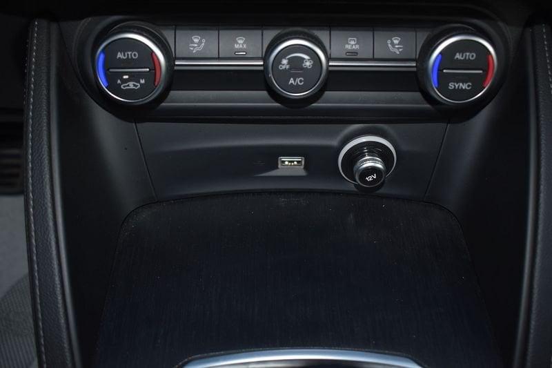 Alfa Romeo Stelvio Stelvio 2.2 t Super Business rwd 160cv auto