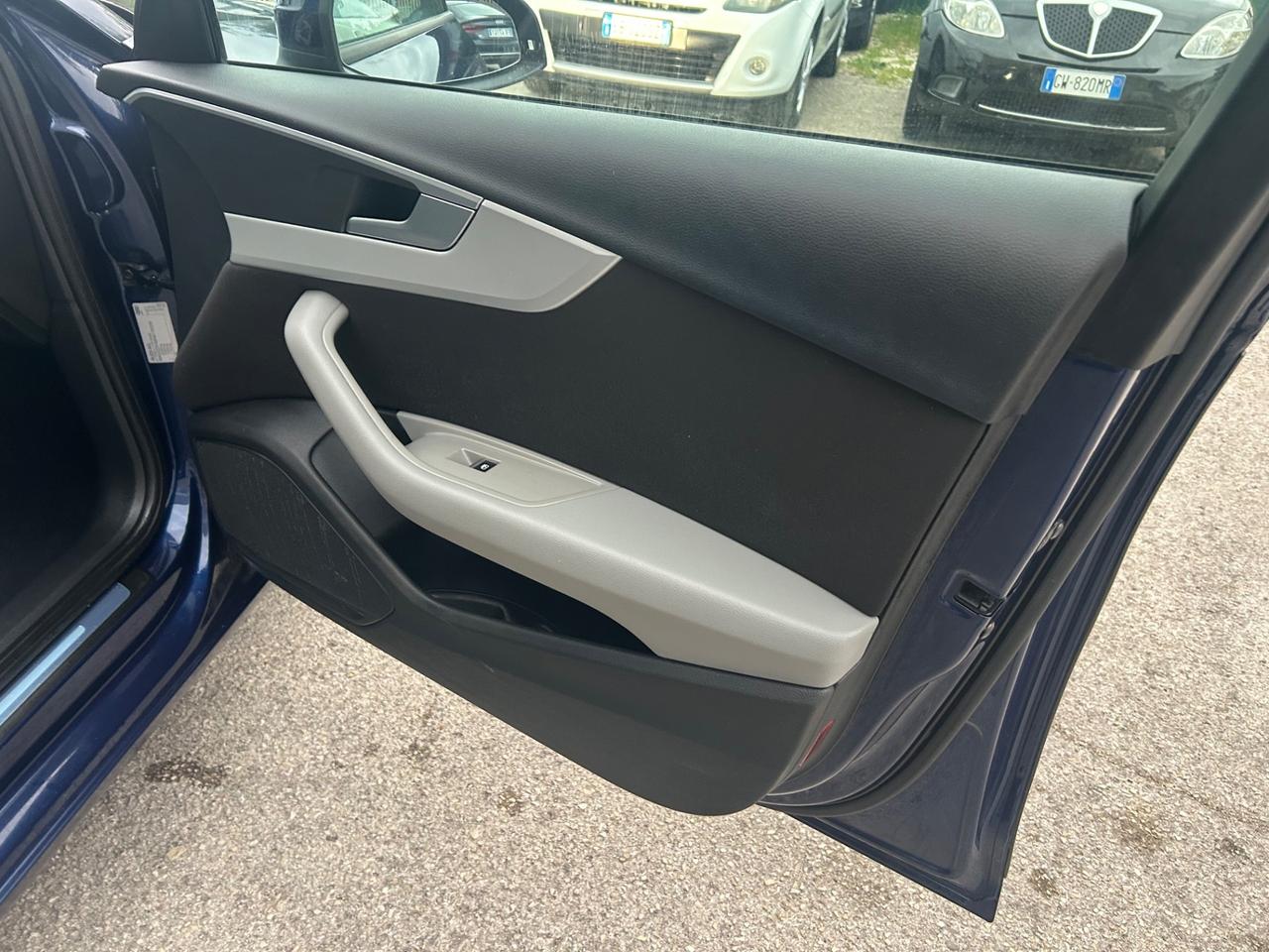 Audi A4 Avant 2.0 TDI 122 CV Euro6B