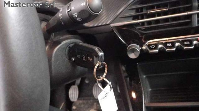 PEUGEOT 208 neopatentati 1.2 Active Pack s tg GP513FN