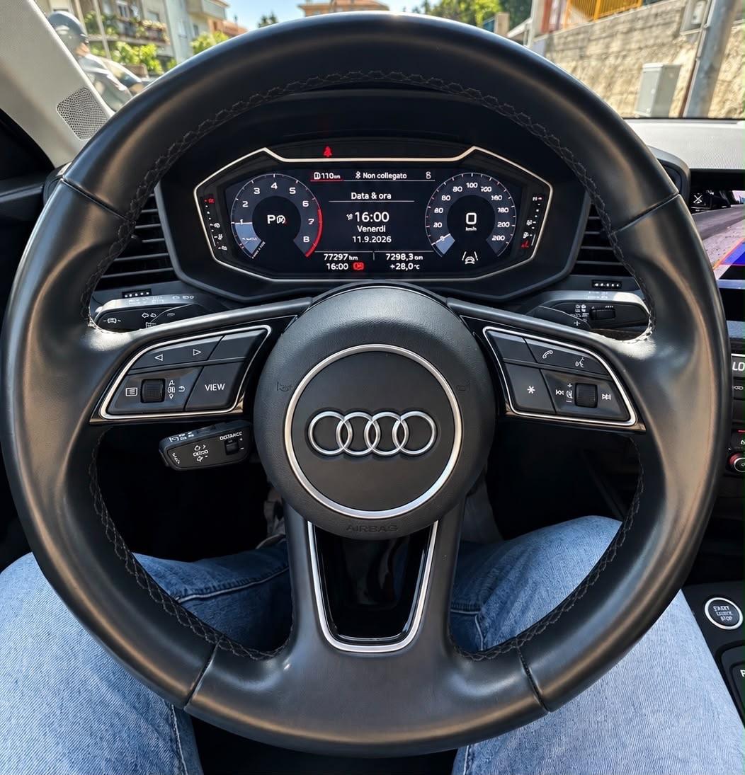 Audi A1 allstreet 30 TFSI S tronic Identity Contrast
