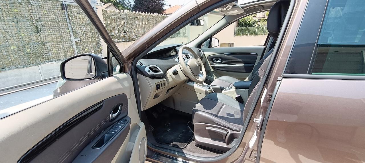 Renault Scenic Scénic 1.4 TCe Luxe 7 POSTI BENZINA 158 MILA KM!!!