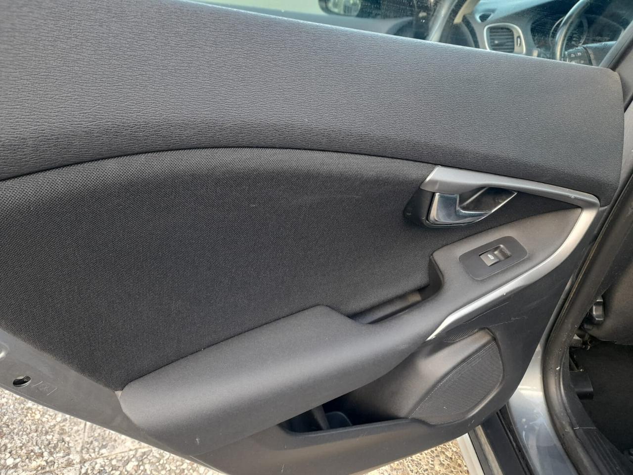Volvo V40 Cross Country D2 Kinetic