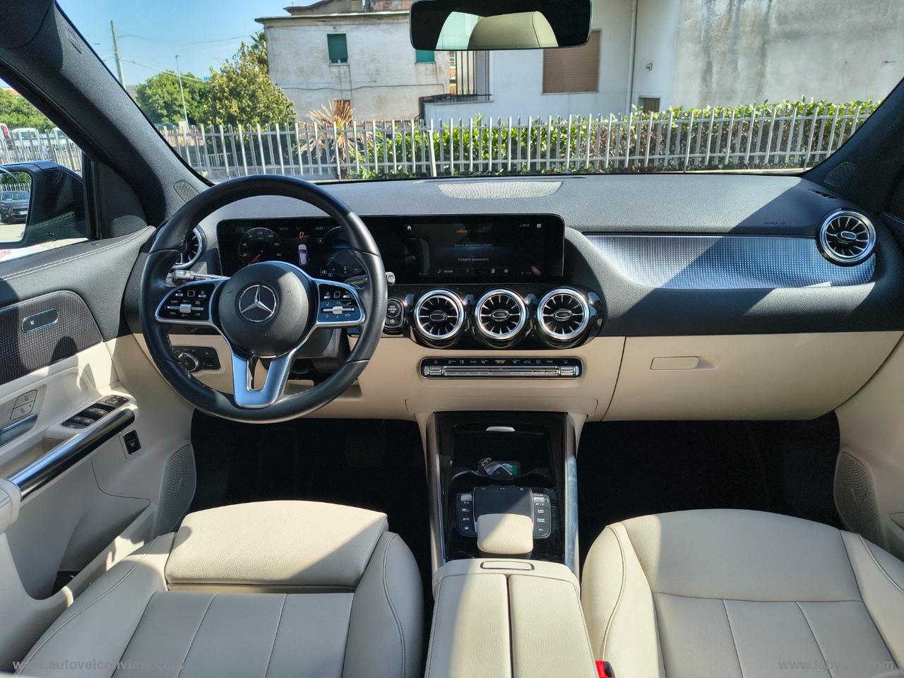 MERCEDES-BENZ GLA 200 d Automatic Sport Plus TETTO APRIBILE - FARI MULTIBEAM