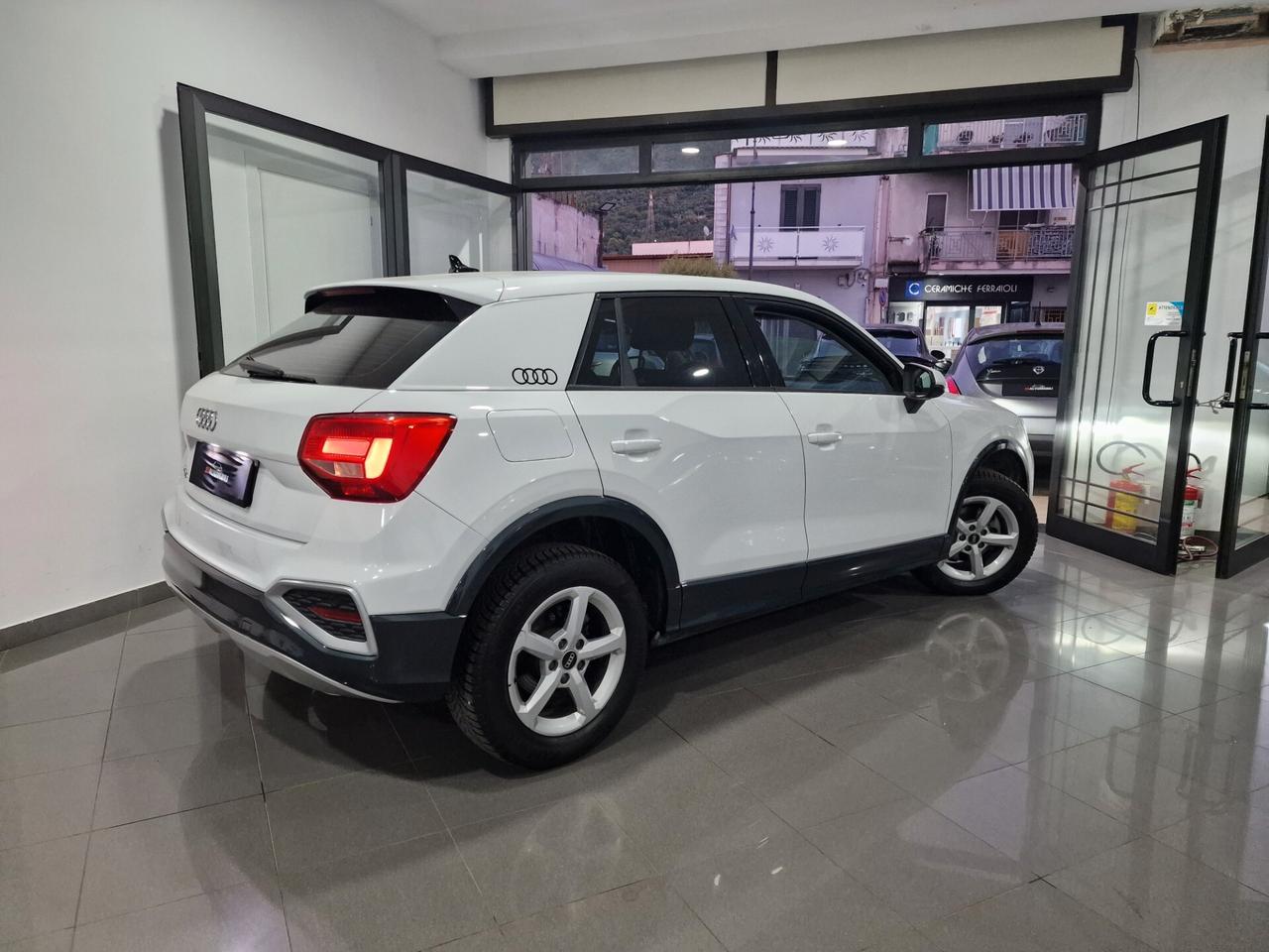 Audi Q2 30 TDI Business