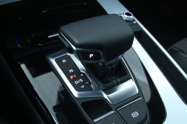 AUDI Q5 40TDI 204 CV quattro Stronic S line Tetto/Black ed