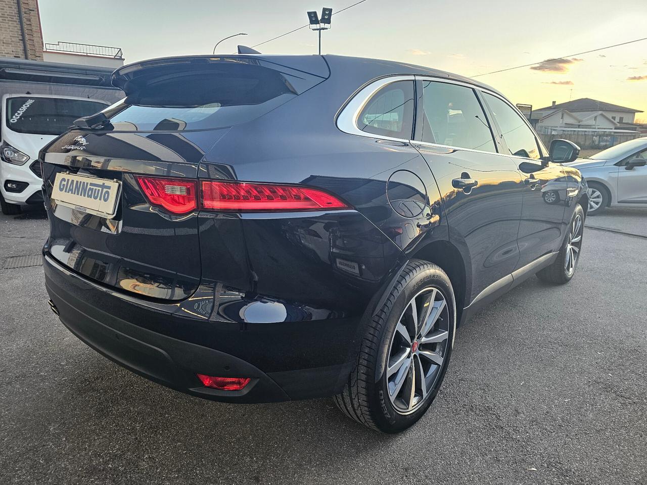 Jaguar F-Pace 2.0 D 180 CV AWD aut. Prestige