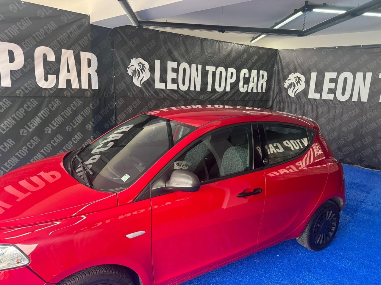 Lancia Ypsilon 1.0 FireFly 5 porte S&S Hybrid Ecochic A. Ferretti