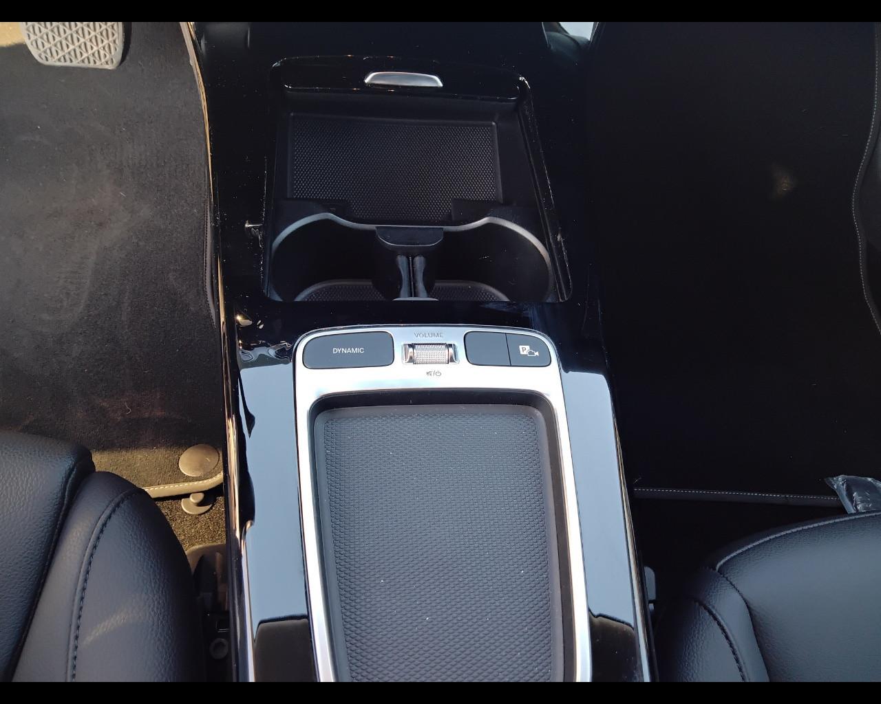 Mercedes-Benz Classe A - W177 2023 - A 180 d Progressive Advanced auto