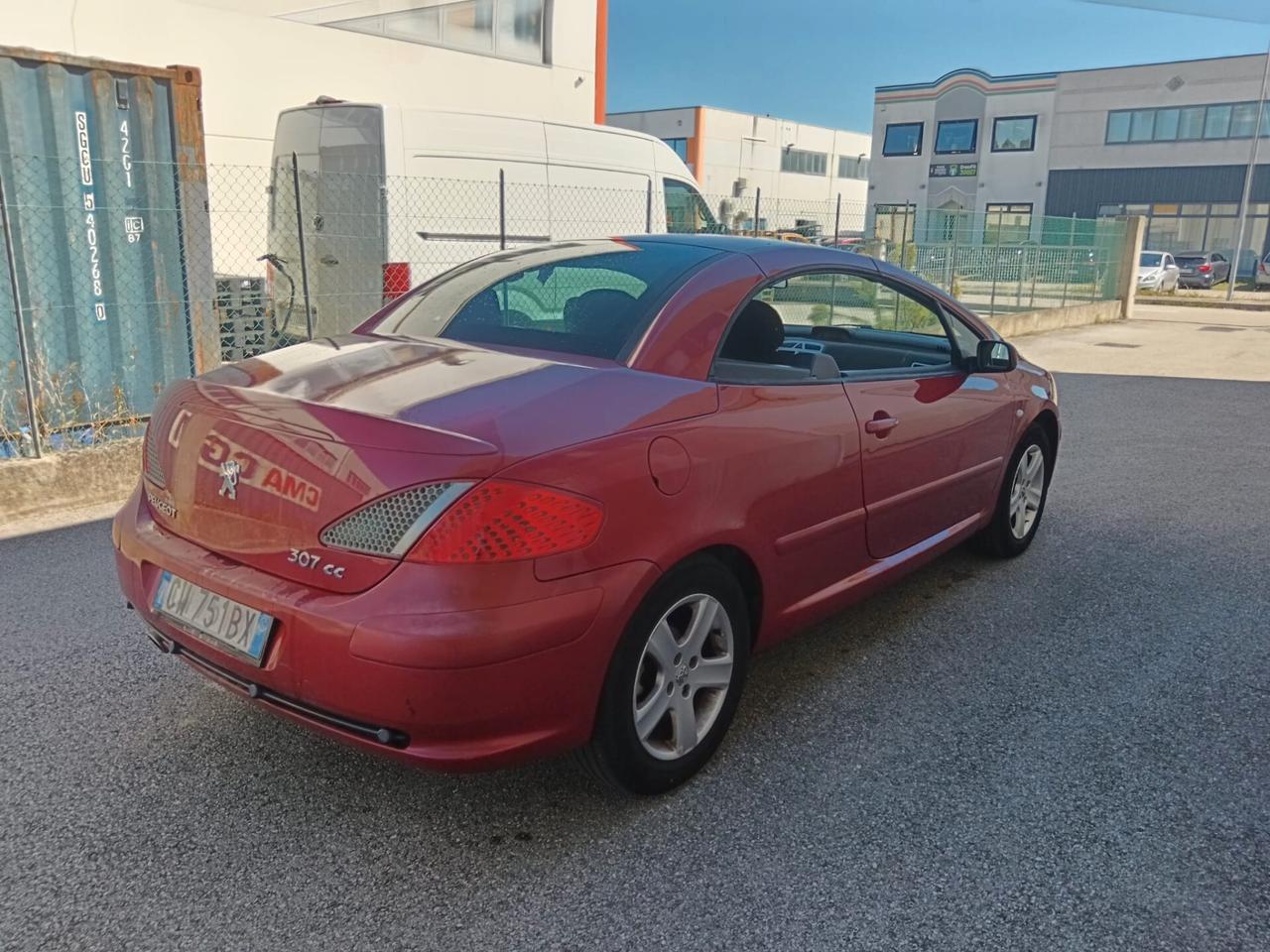 Peugeot 307 1.6 16V CC Tecno