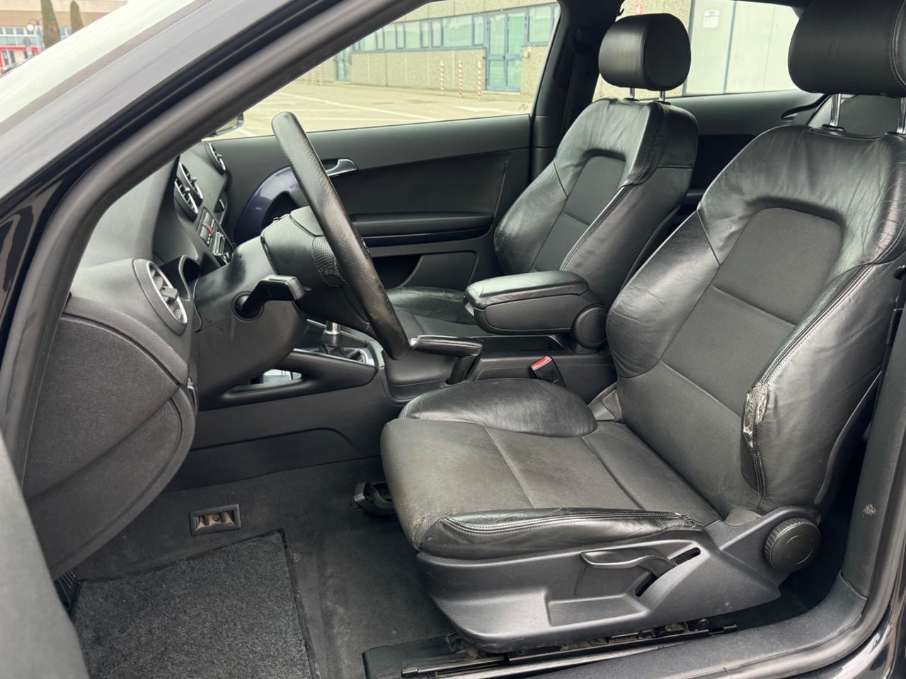 Audi A3 2.0 TDI 140cv S-Line