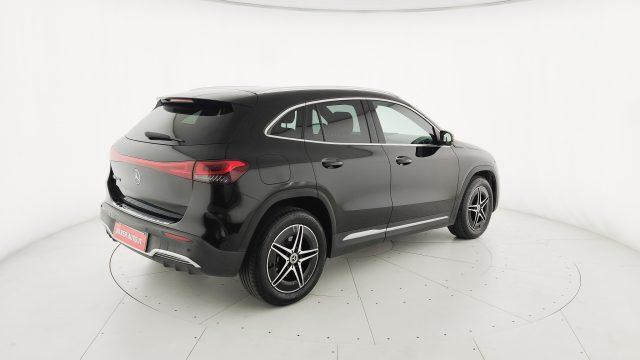 MERCEDES-BENZ EQA 250 Premium