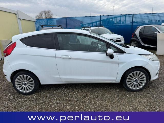 FORD Fiesta 1.6 TDCi 90CV 3 porte DPF Titanium