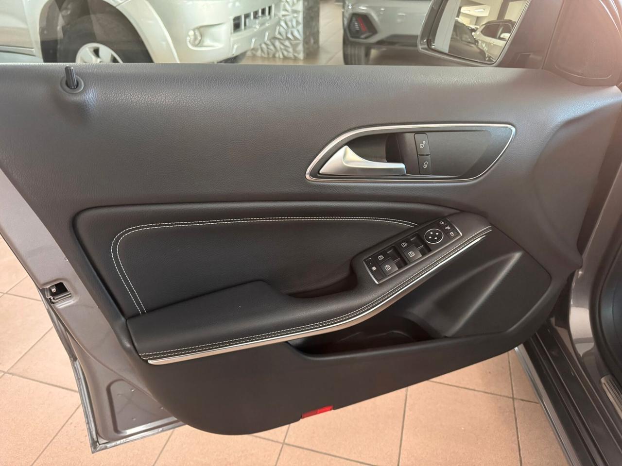 Mercedes-benz A 180 A 180 d Sport
