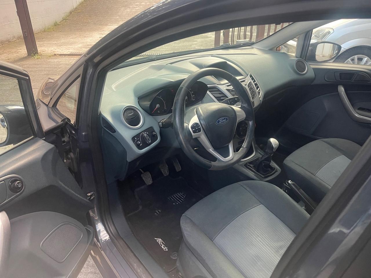 Ford Fiesta 1.4 TDCi 5p. Titanium