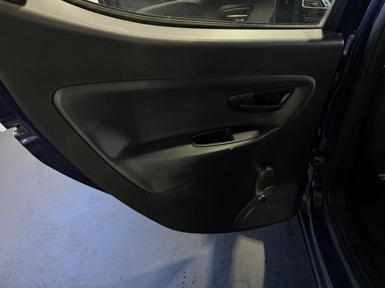 Lancia Ypsilon 1.0 FireFly 5 porte S&S Hybrid Maryne