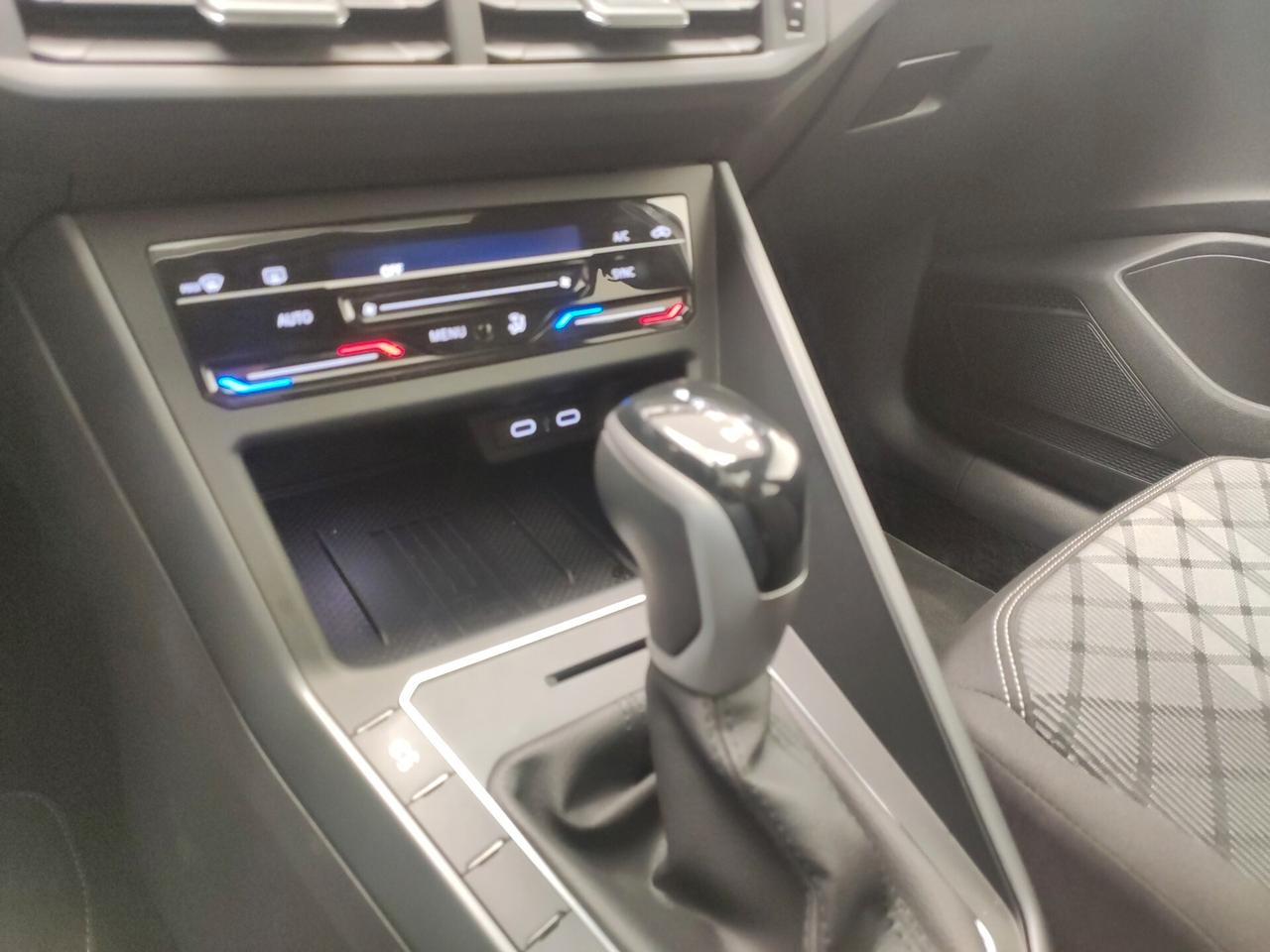 Volkswagen Taigo 1.0 TSI 115 CV DSG R-Line