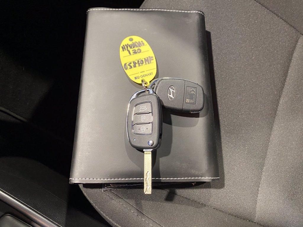 HYUNDAI i20 1.2 mpi Connectline Led Pack 84cv mt del 2023
