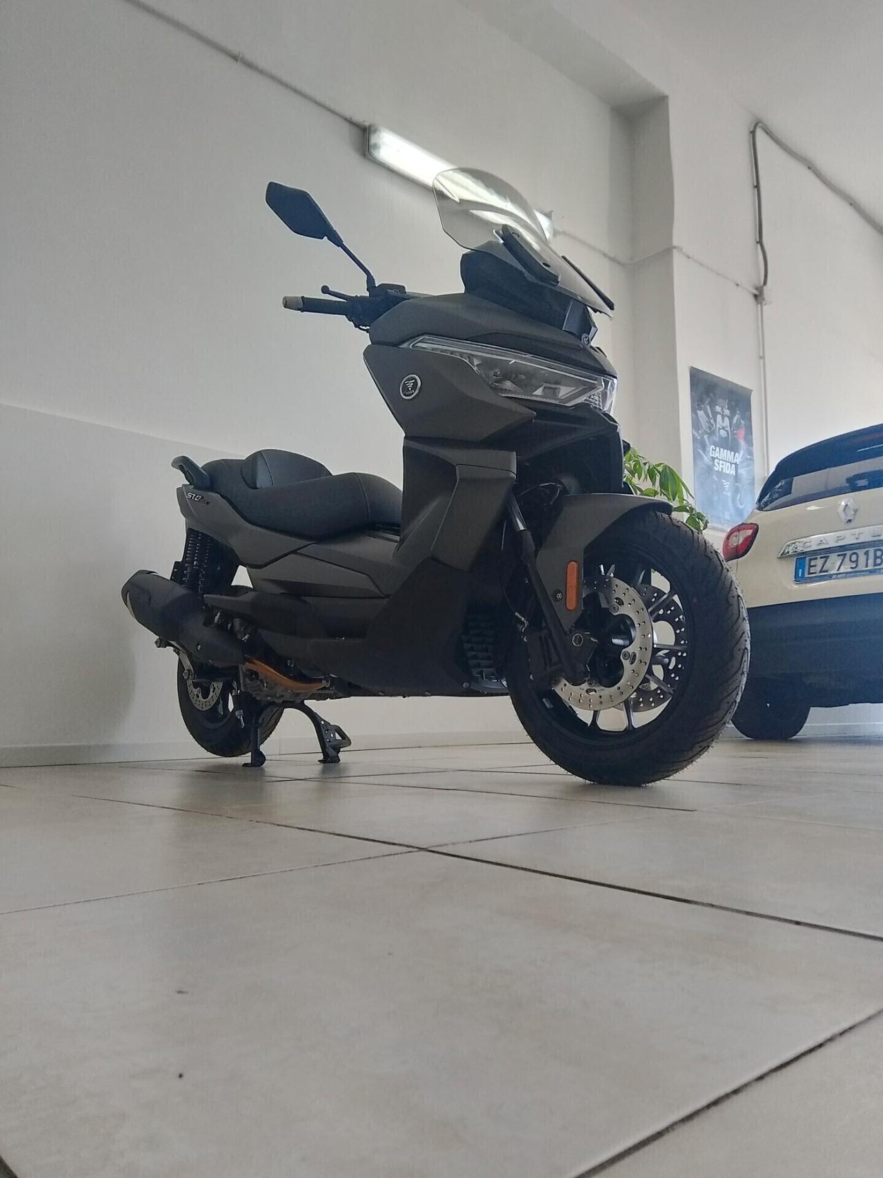 Voge Sfida SR4 400