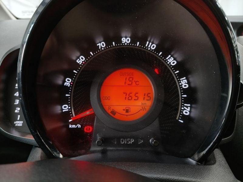 Toyota Aygo Aygo Connect 1.0 VVT-i 72 CV 5 porte x-play