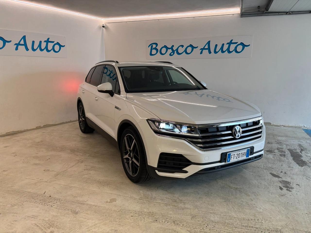VOLKSWAGEN Touareg 3.0 V6 TDI 286 CV SCR Style