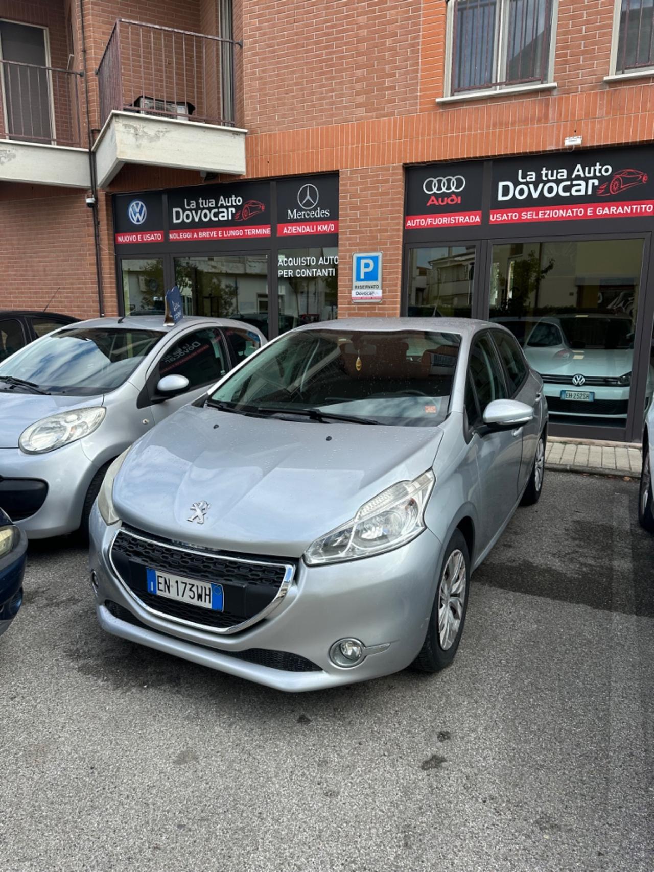 Peugeot 208 1.4 HDi 68 CV 5 porte Access