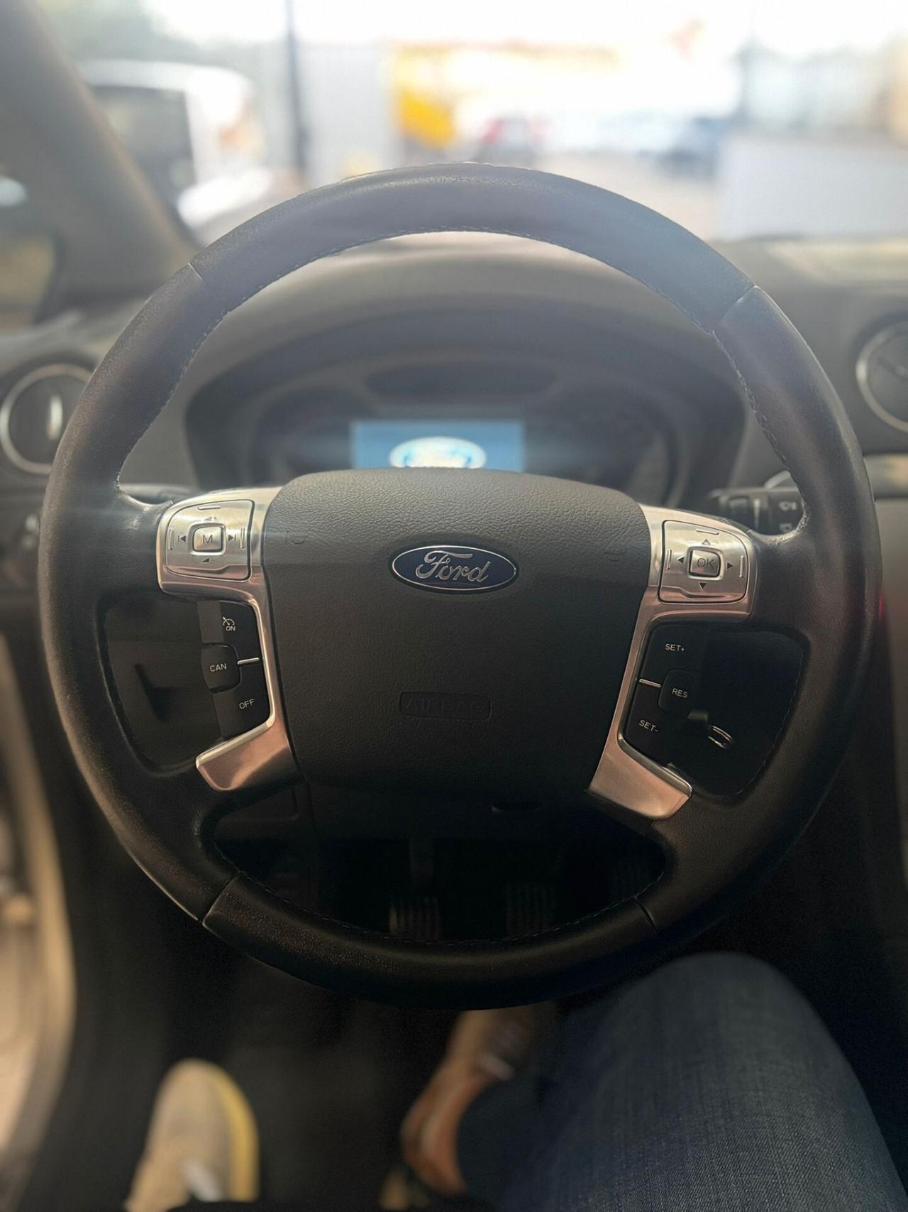 Ford S-Max 2.0 TDCi 140CV Titanium DPF 5 Posti