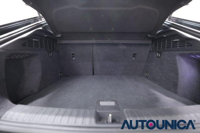 AUDI A3 SPB 30 G-TRON METANO S TRONIC BUSINESS AUTOMATICA