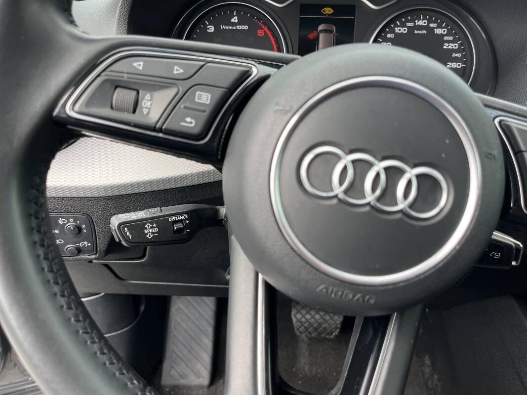 Audi Q2 30 1.6 tdi Business s-tronic my19