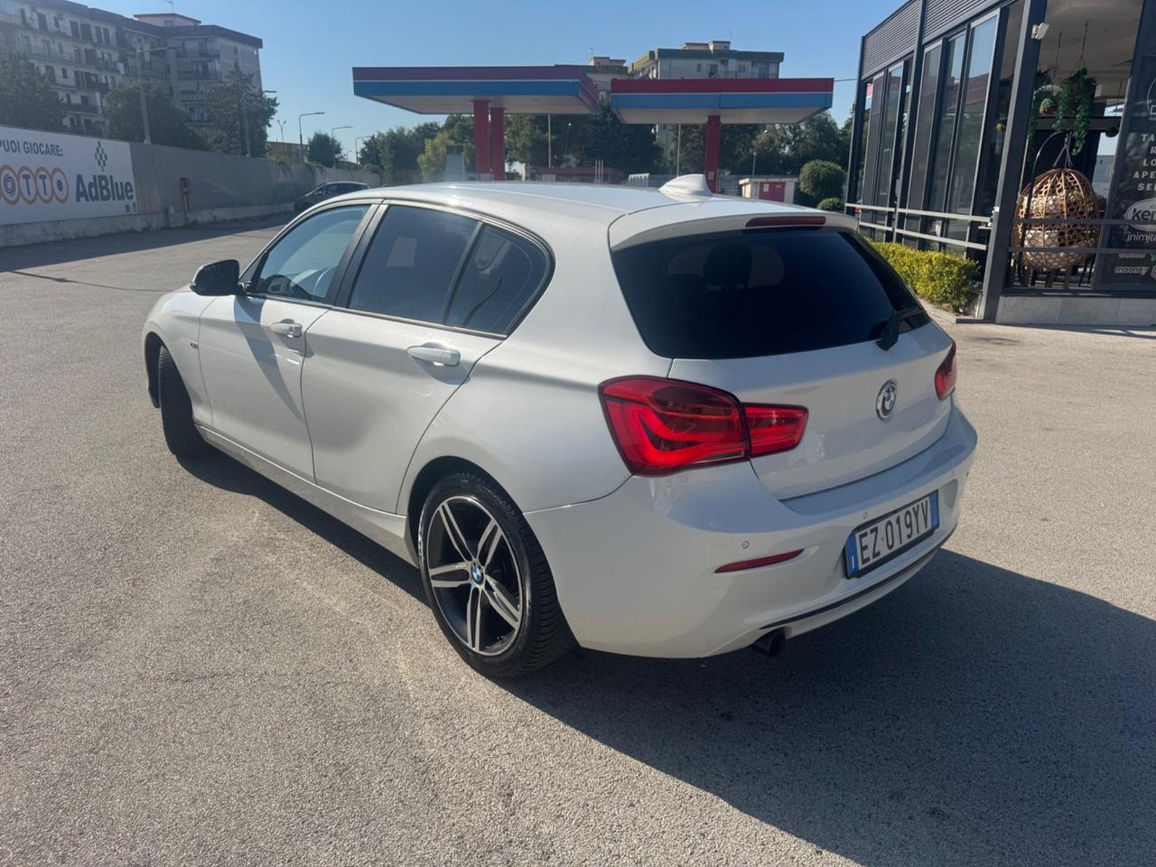 Bmw 118d 5p. Sport Automatico