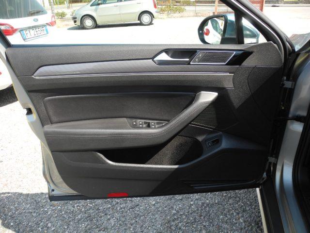 VOLKSWAGEN Passat Alltrack 2.0 TDI 190cv SW 4Motion DSG BMT - GANCIO TRAINO