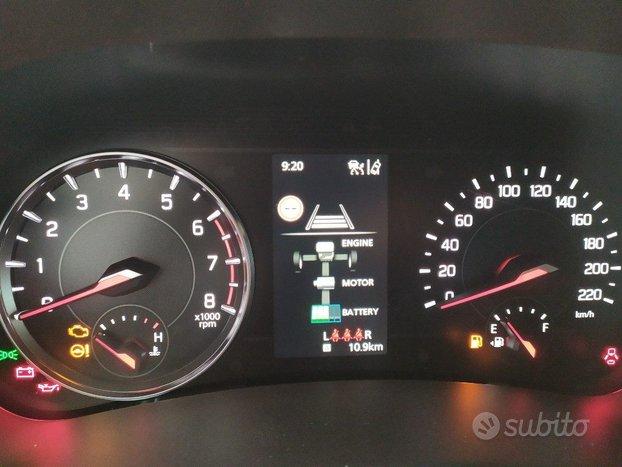 SUZUKI Swift 1.2 Hybrid Top