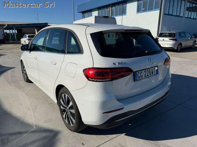 MERCEDES-BENZ B 180 D 116cv Auto Business Extra - GG226WT