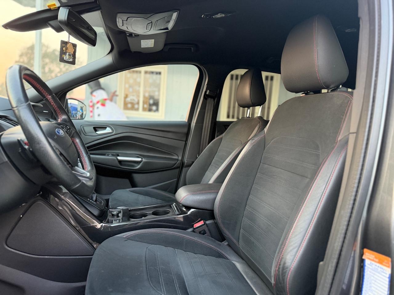 Ford Kuga 2.0 TDCI 150 CV S&S 4WD Powershift ST-Line