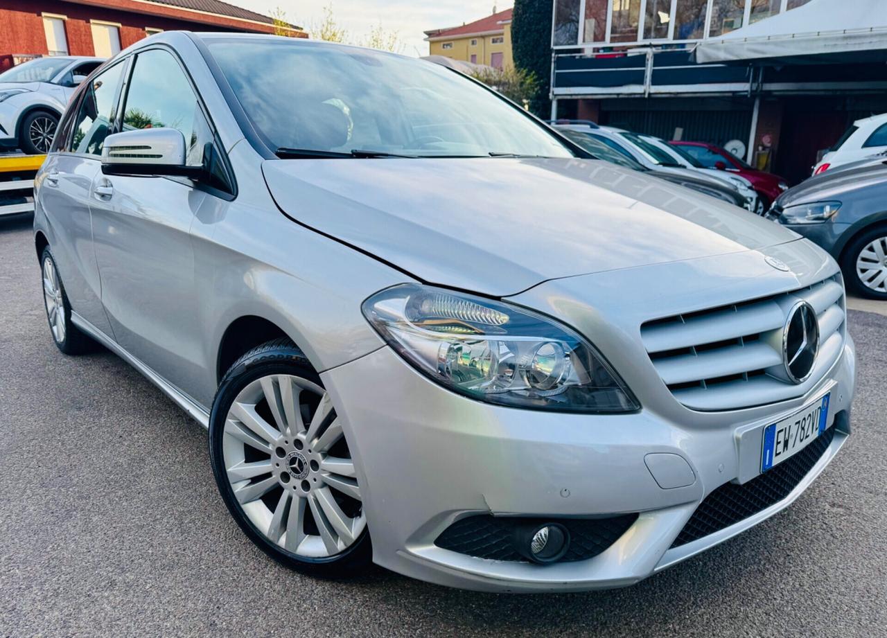 Mercedes-benz B 180 Premium ok neopatentati