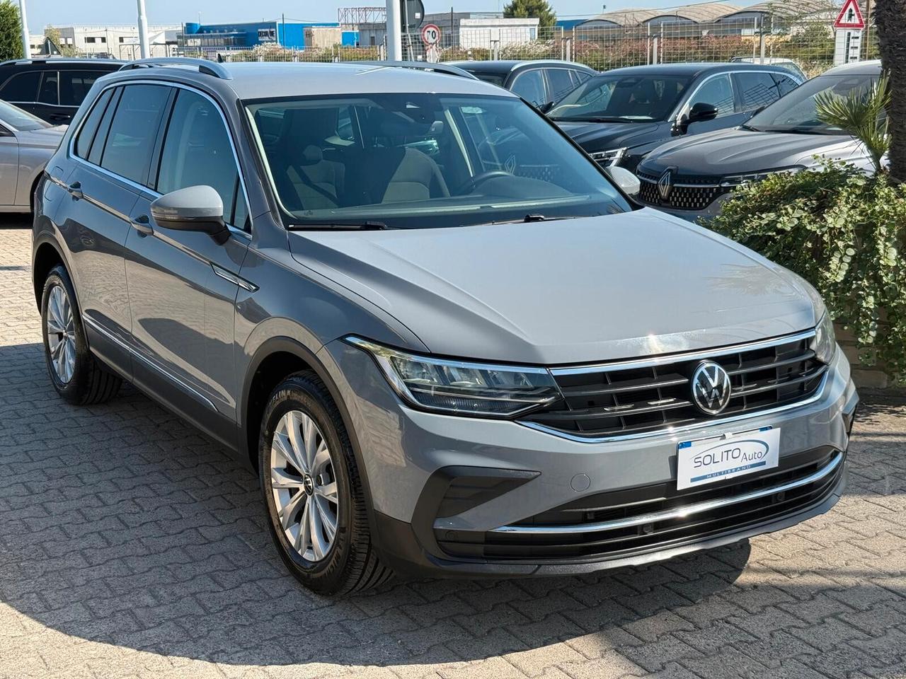 Tiguan 2.0 TDI 122 CV Life My 2022 * Ok Neopatentati