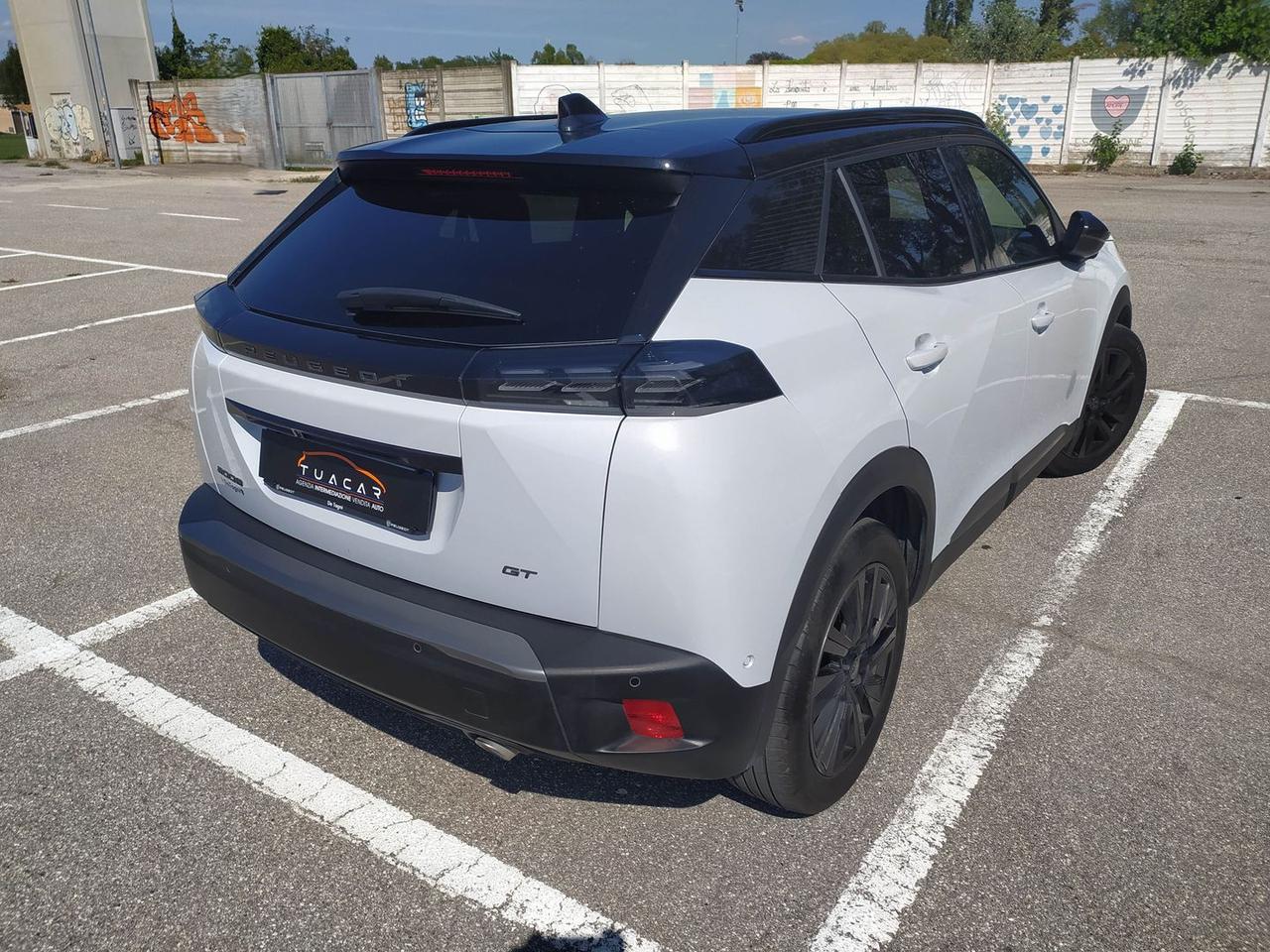 Peugeot 2008 GT 1.5 Blue HDI 130 #12096