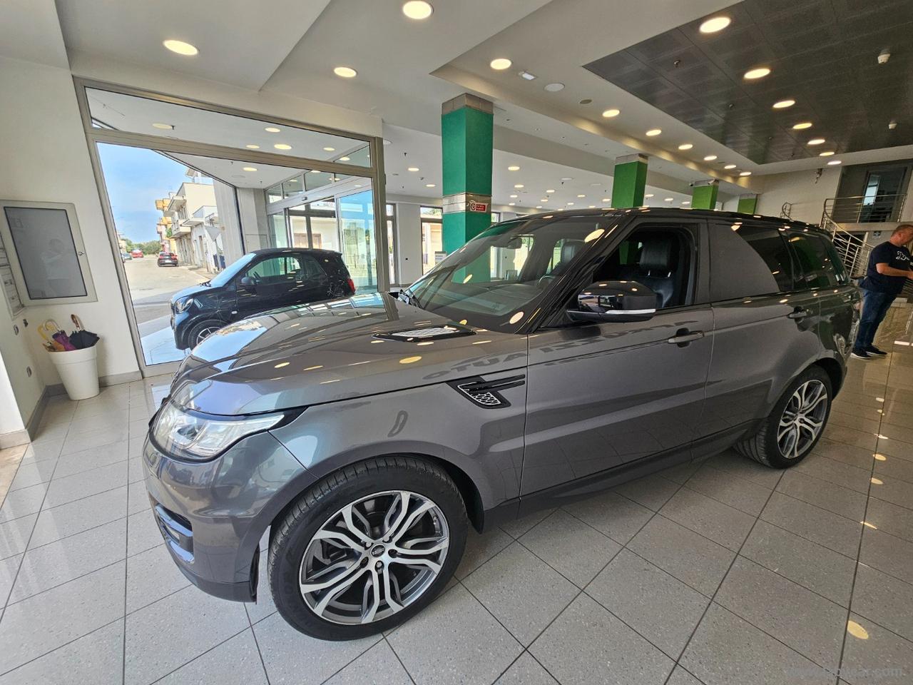 LAND ROVER Range Rover Sport 3.0 TDV6 HSE