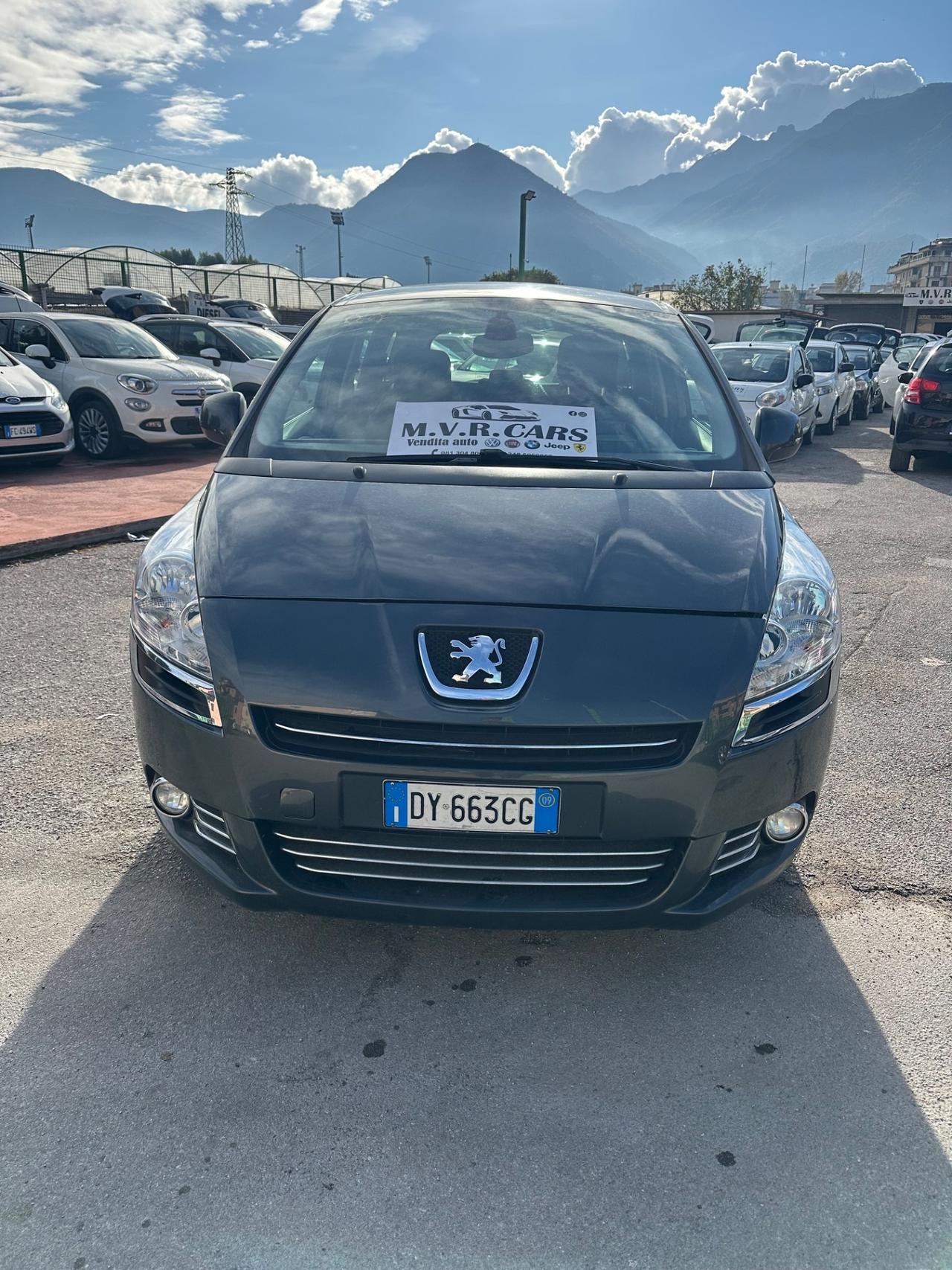 Peugeot 5008 2.0 HDi 150CV Féline