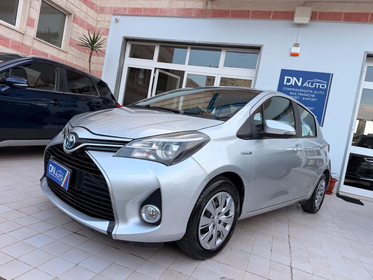 Toyota Yaris 1.5 Hybrid 5 porte Cool