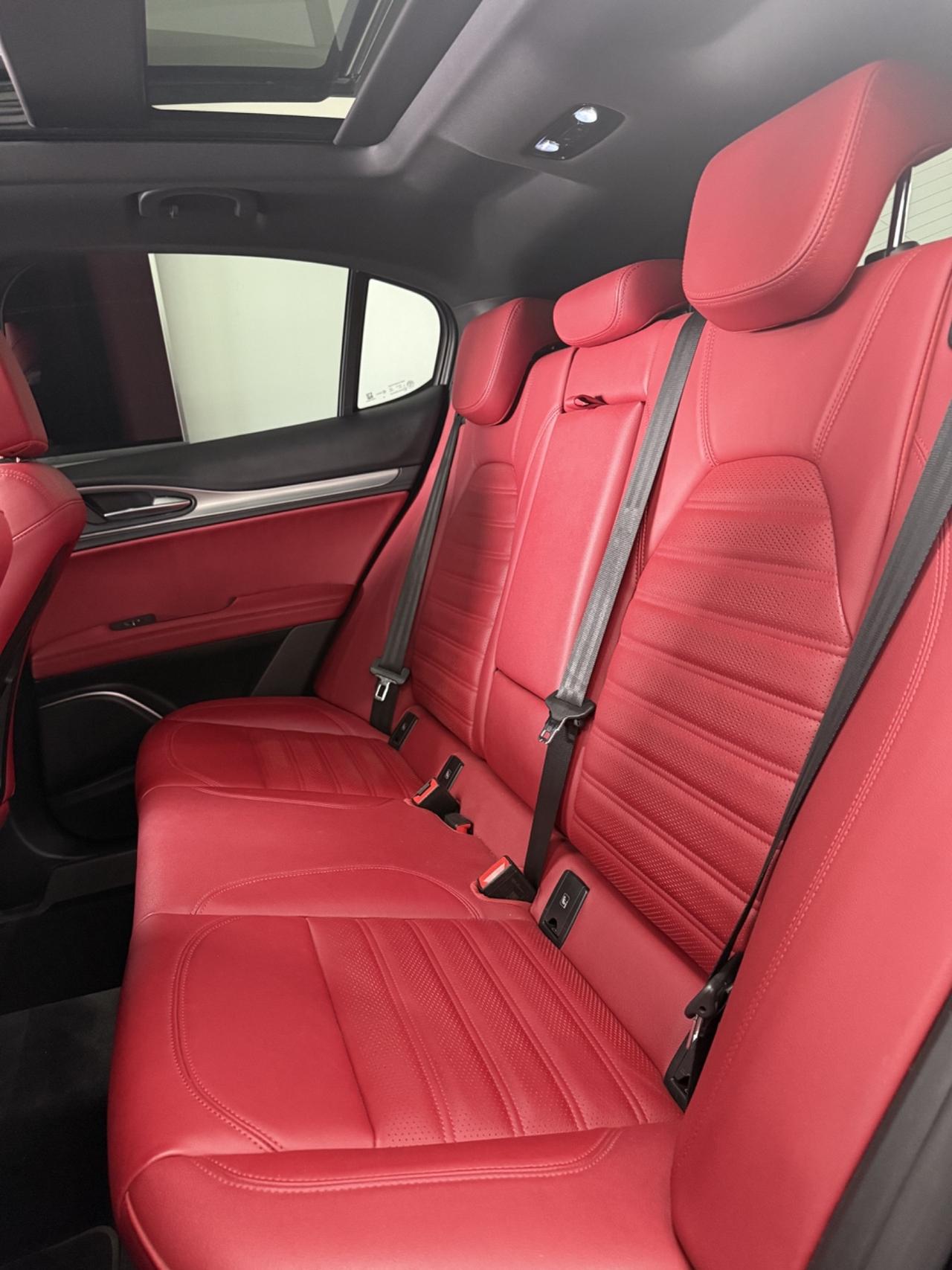 Alfa Romeo Stelvio 2.2 Turbodiesel 210 CV AT8 Q4 Veloce Tì