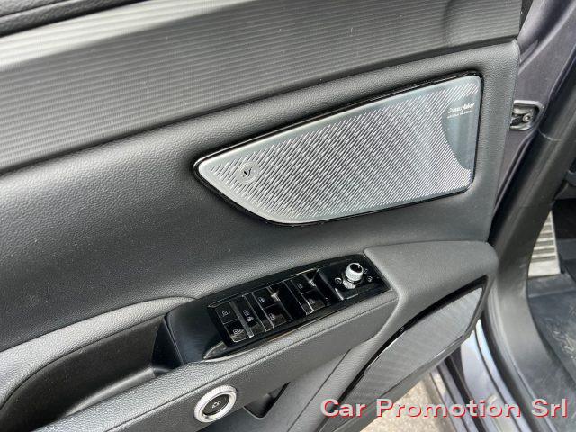MASERATI Grecale MHEV 300 CV AWD GT