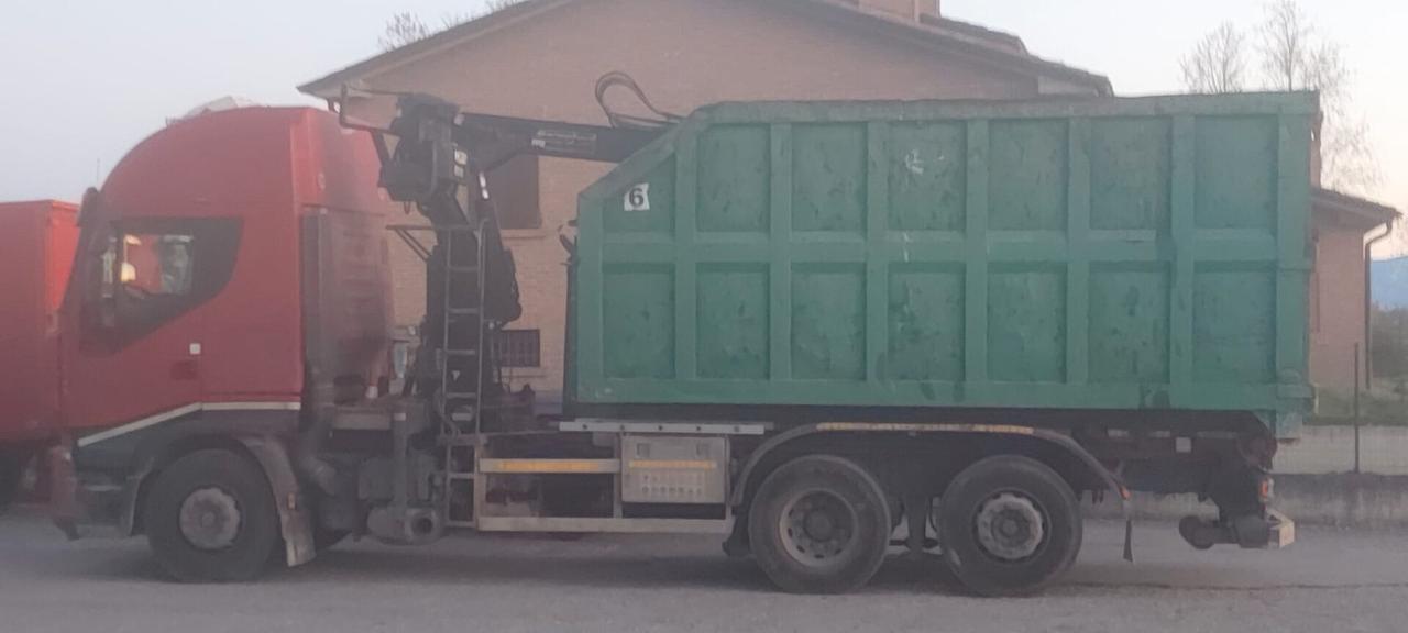 IVECO STRALIS 260 E42 CARICATORE E SCARRABILE