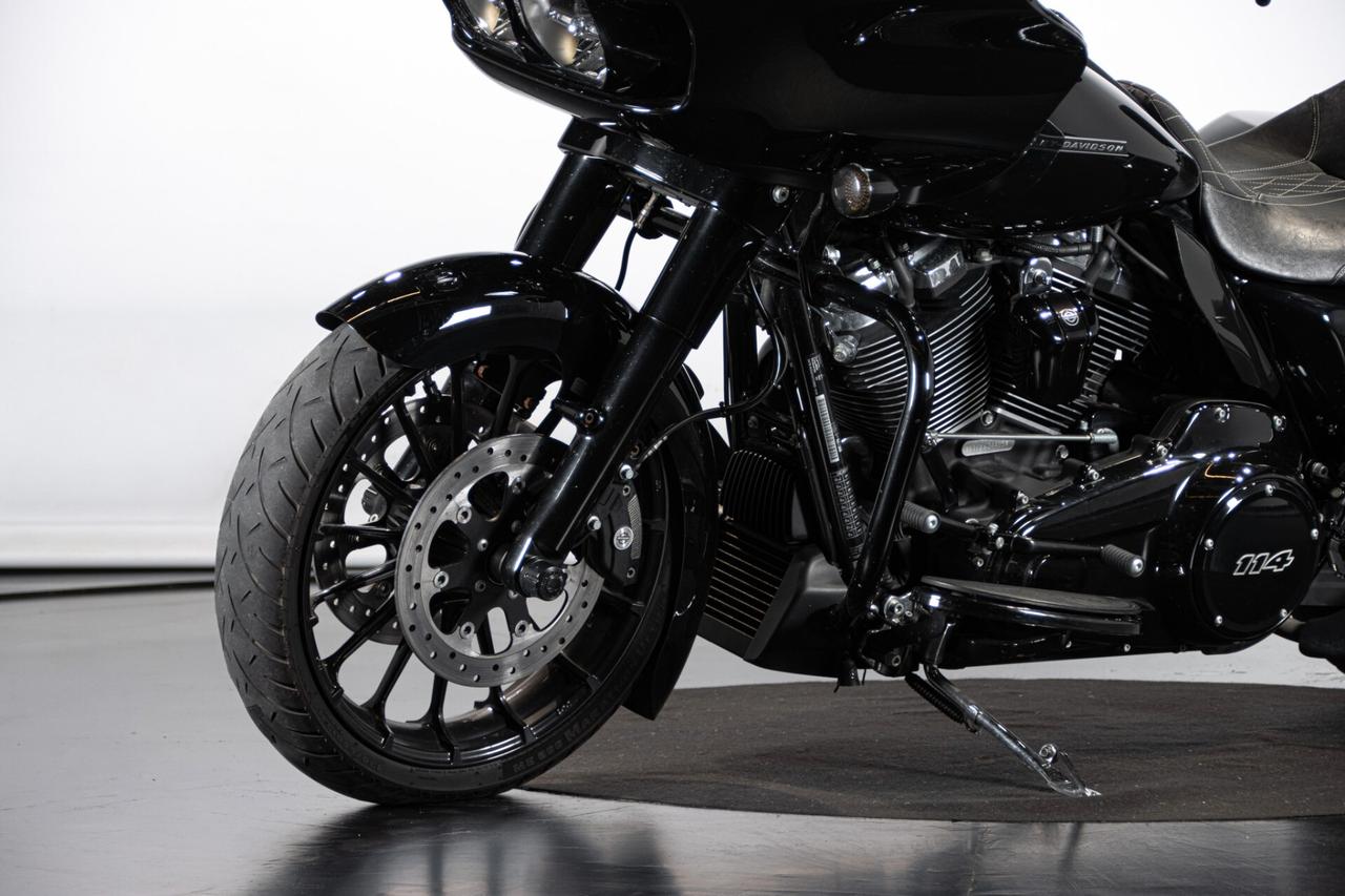 2019 HARLEY DAVIDSON ROAD GLIDE RDS02037