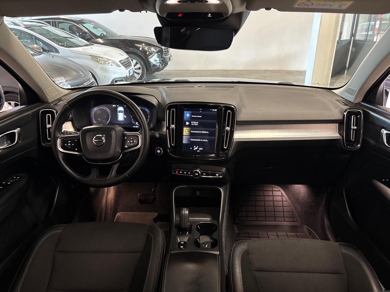 Volvo XC40 D3 GEARTRONIC AUT. Momentum Pro