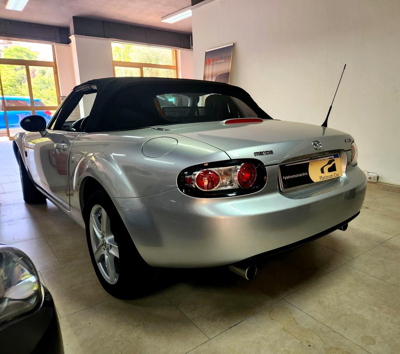 Mazda MX-5 1.8b 16V CABRIO