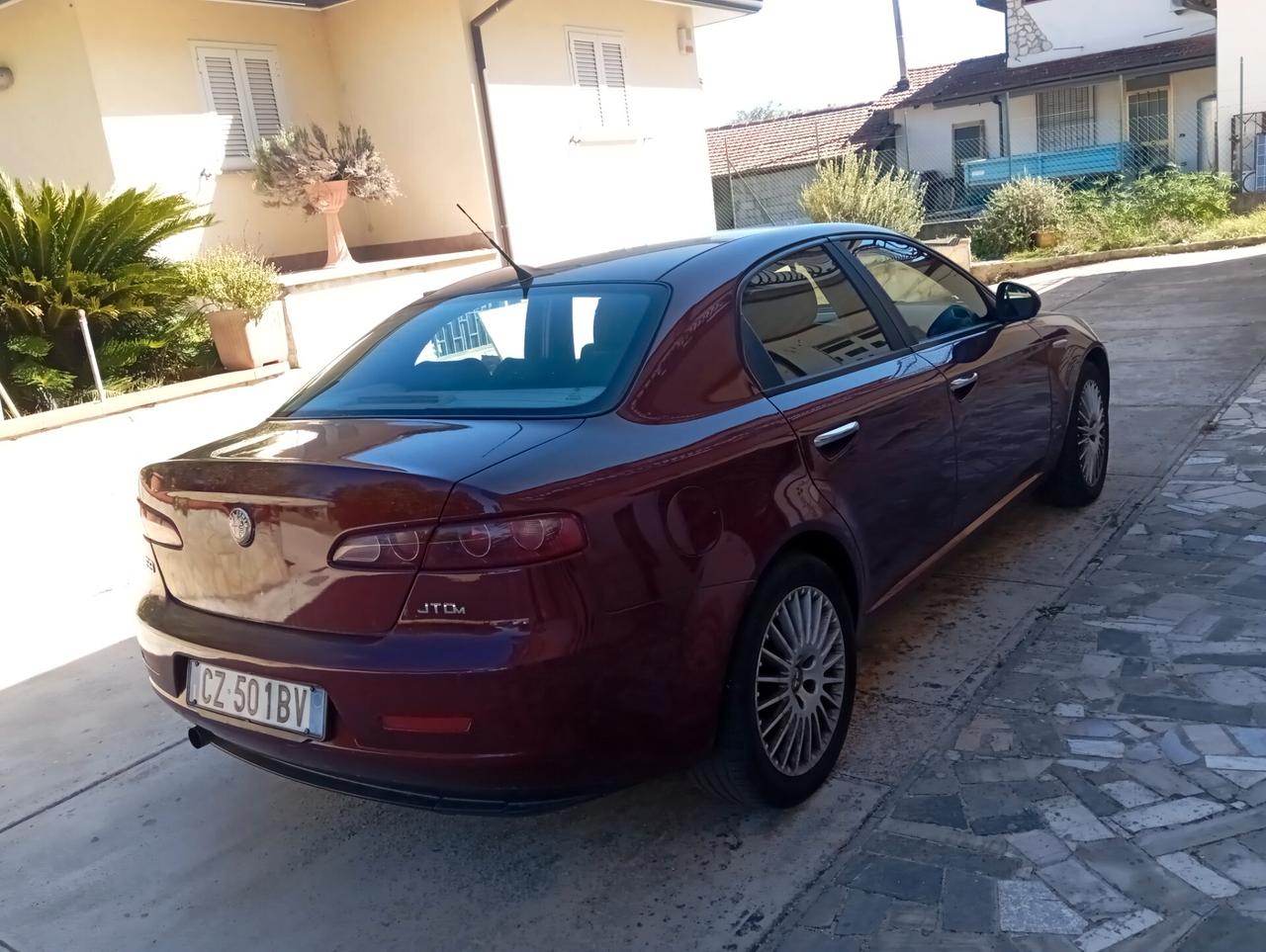 Alfa Romeo 159 1.9 JTDm Distinctive ben tenuta KM 178000