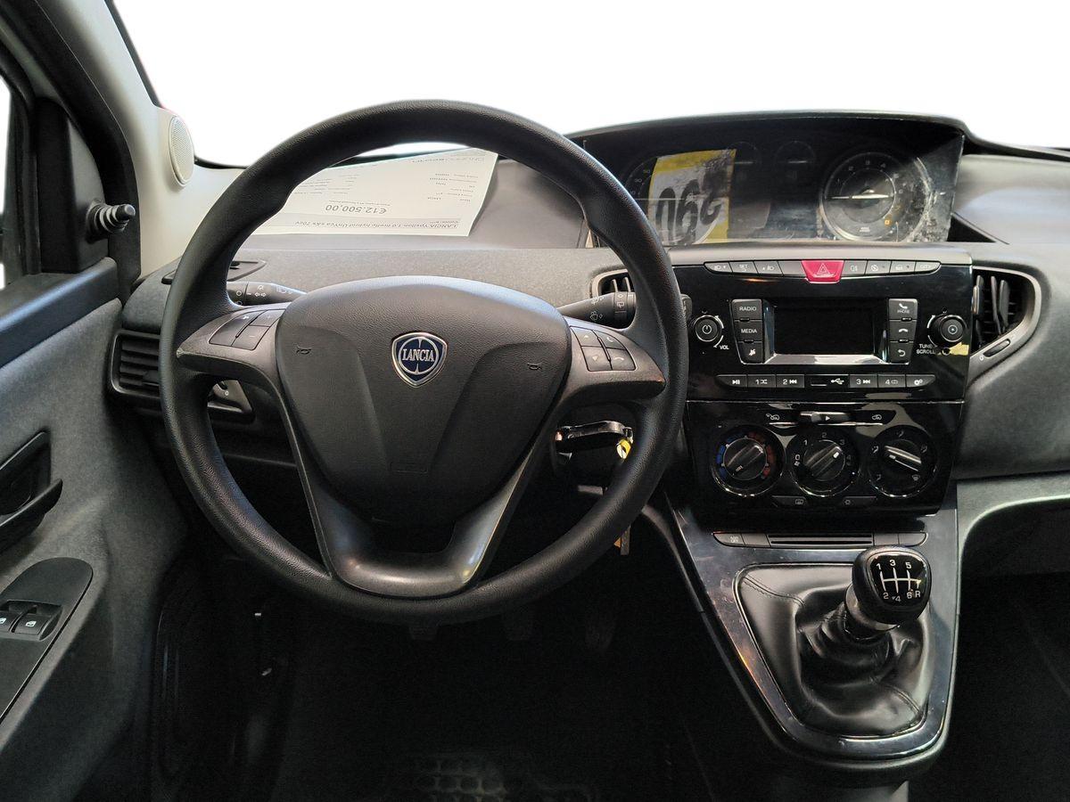 LANCIA Ypsilon III 2021 - Ypsilon 1.0 firefly hybrid Silver s&s 70cv