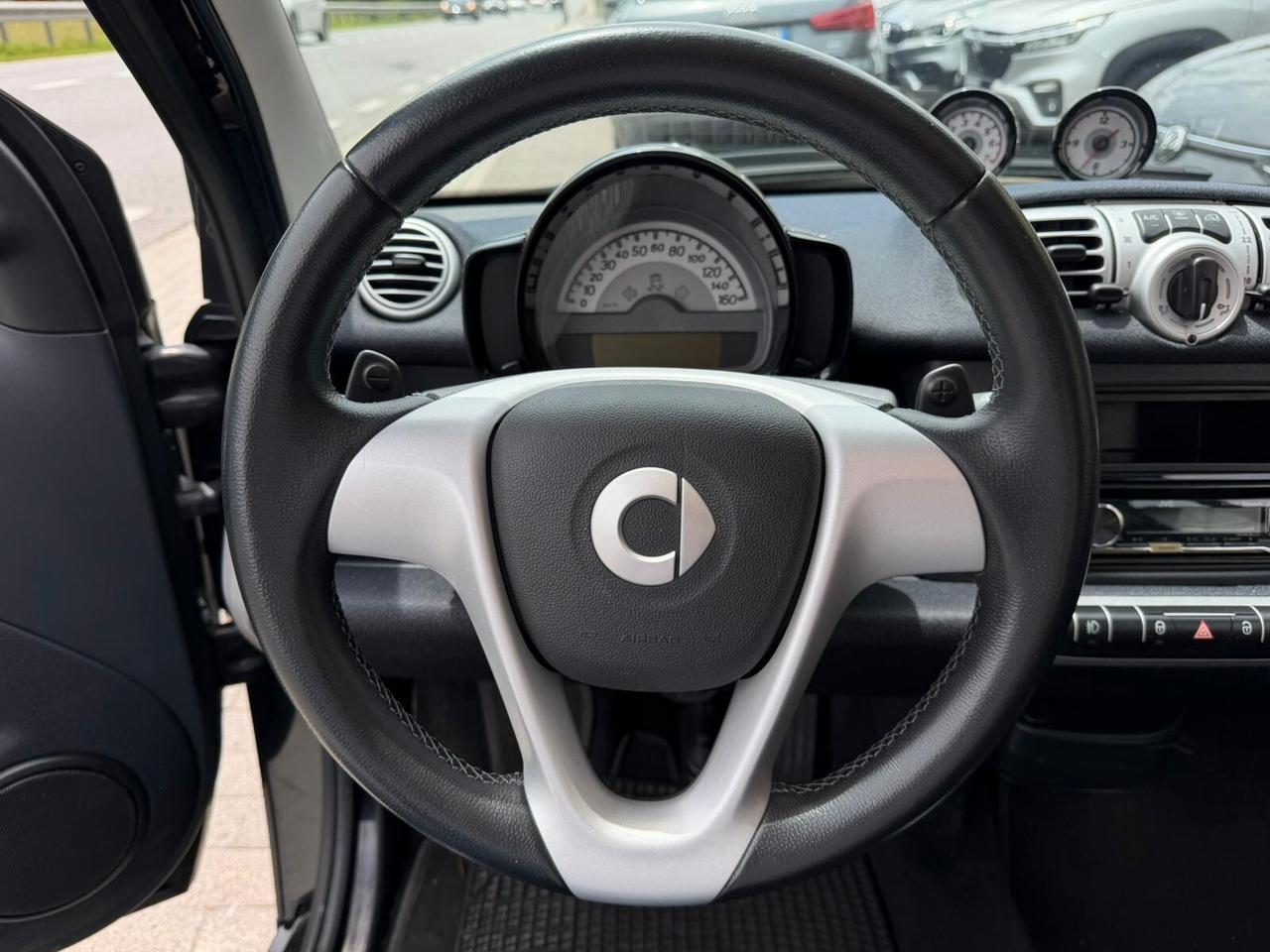Smart Fortwo 1.0cc 71Cv mhd White