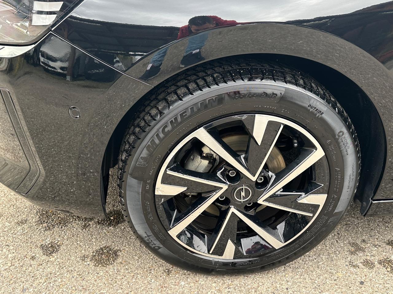 Opel Corsa 1.2 Edition 75 cv solo 14.000 km