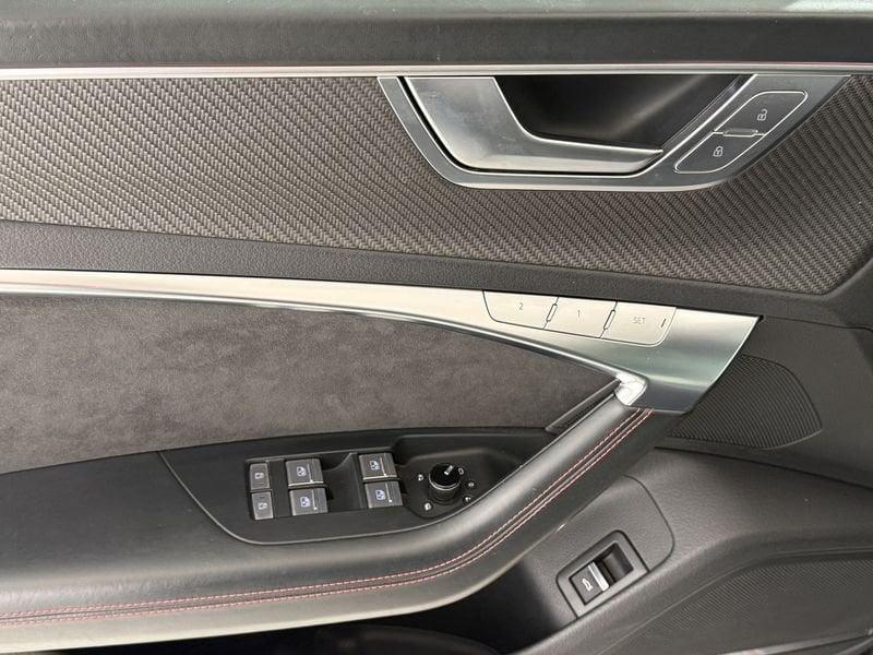 Audi RS6 4.0 quattro tiptronic